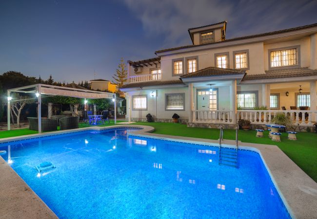 Villa in Mutxamel / Muchamiel - Fidalsa White House Premium