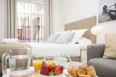 Studio in Valencia / València - Mercado Central II