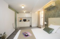 Studio in Valencia / València - Botanico Room Terrace II