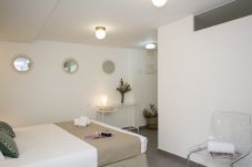 Studio in Valencia / València - Botanico Room Terrace II