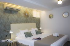 Studio in Valencia / València - Botanico Room Terrace II