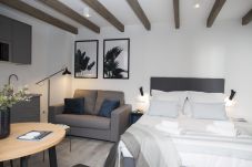 Studio in Valencia / València - Parque Central VI