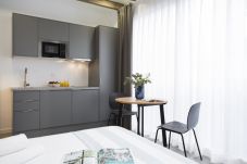 Studio in Valencia / València - Parque Central VII