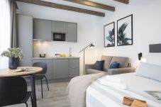 Studio in Valencia / València - Parque Central VIII