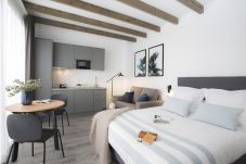 Studio in Valencia / València - Parque Central VIII