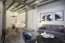 Studio in Valencia / València - Parque Central II