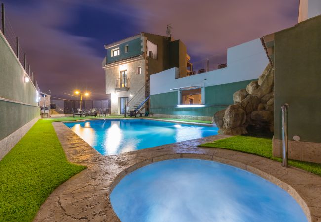 Villa in Redován - Fidalsa Amazing Mountain View