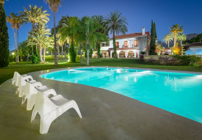 Country house in Alicante - Incredible Luxury & Historical Mansion