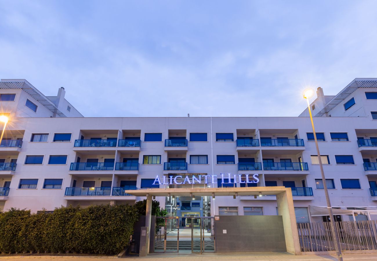 Apartment in Alicante / Alacant - Alicante Hills 2 Bed Summer let