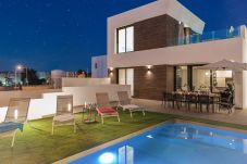 Front view number 1 of a holiday rental villa, Fidalsa 5 Stars Deluxe, in El Campello 